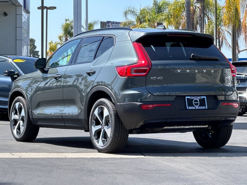 New 2026 Volvo XC40 B5 Plus w/ Climate Package AWD/4WD image 3