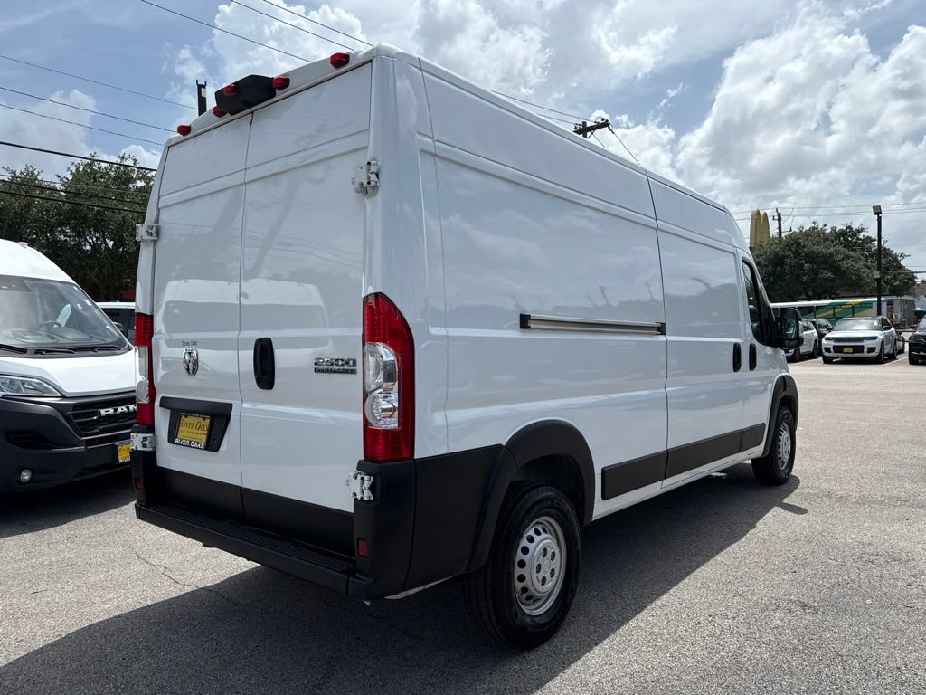 Used 2026 RAM ProMaster 2500 w/ Safety Group FWD image 6