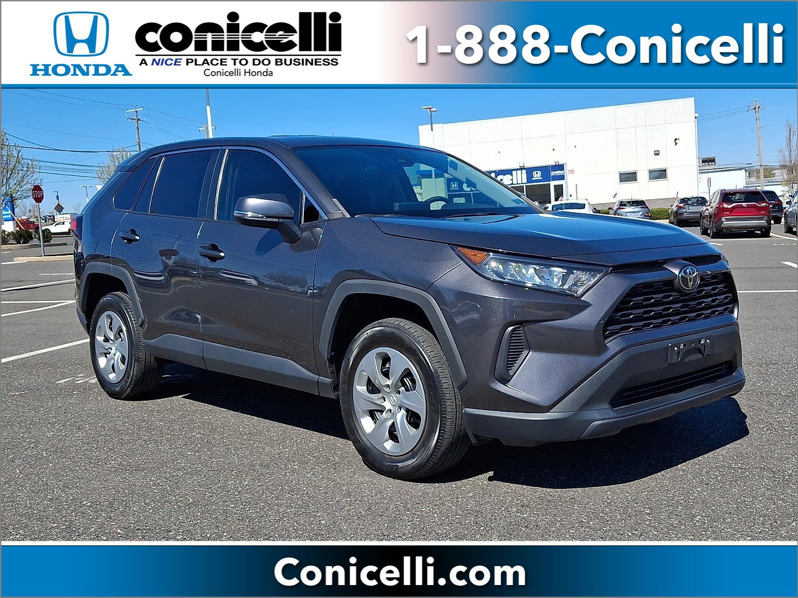 Used 2022 Toyota RAV4 LE image 1