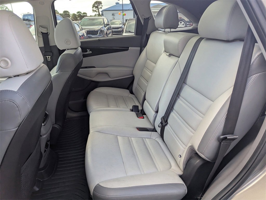 Used 2019 Kia Sorento SX w/ SX Touring Package image 31