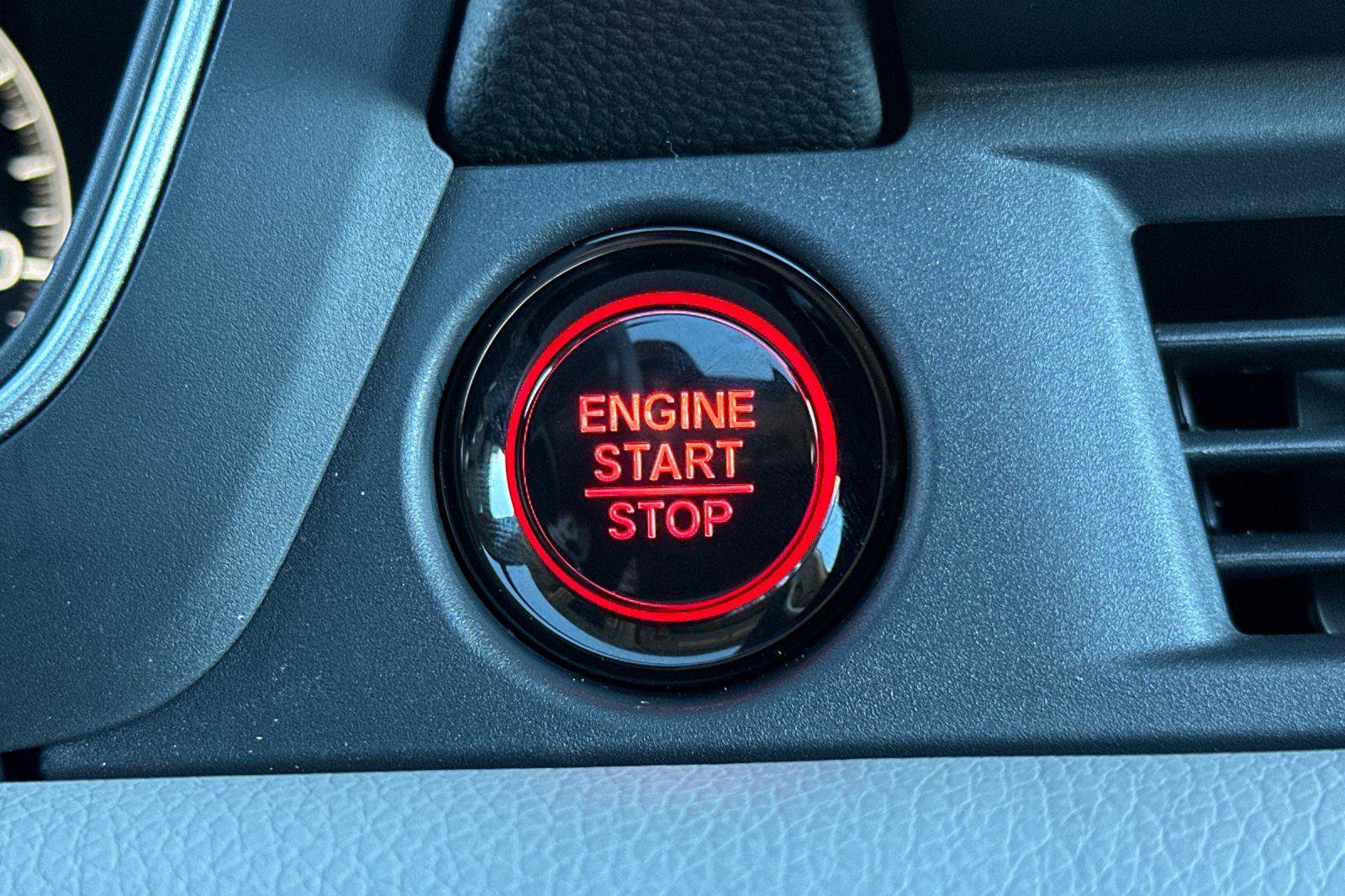 New 2025 Honda Pilot Touring image 27