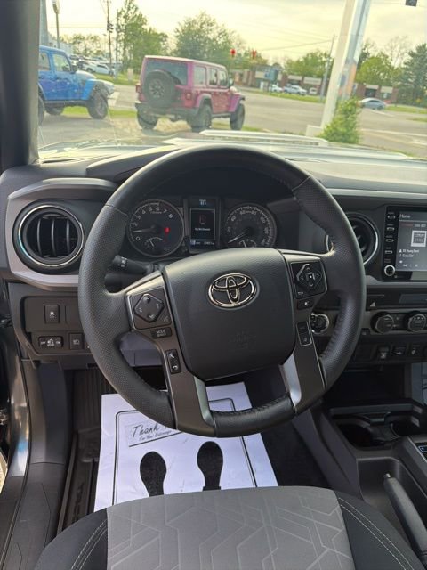 Used 2023 Toyota Tacoma TRD Sport AWD/4WD image 20