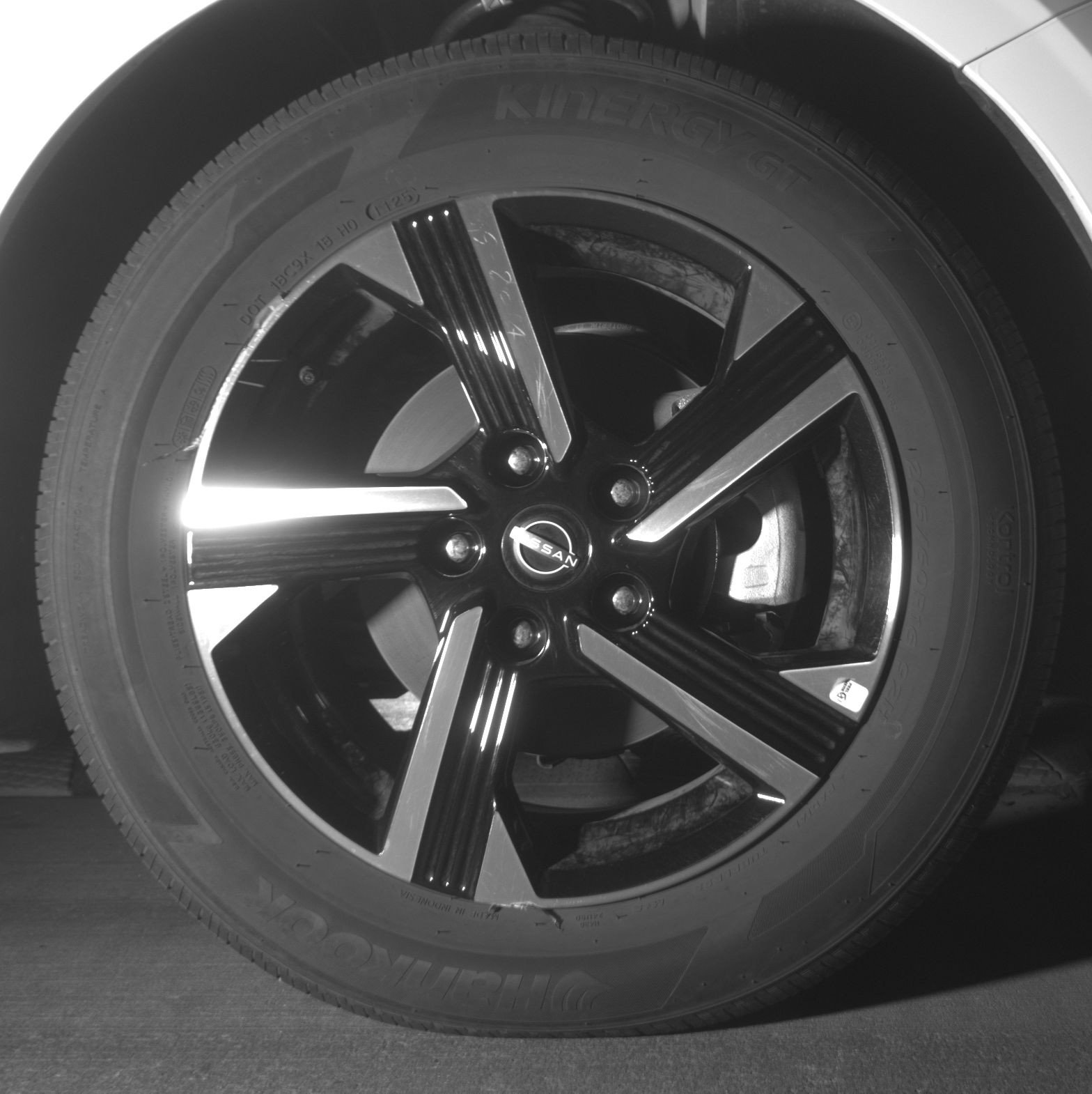 Used 2025 Nissan Sentra SV FWD image 13