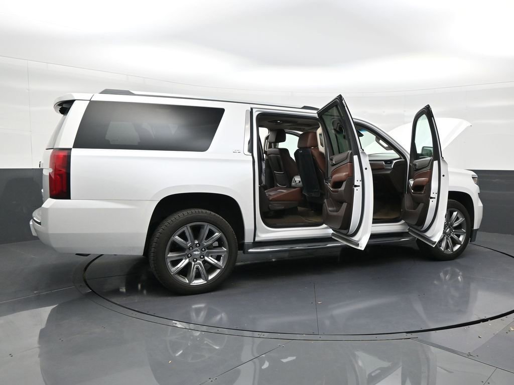 Used 2016 Chevrolet Suburban LTZ image 28