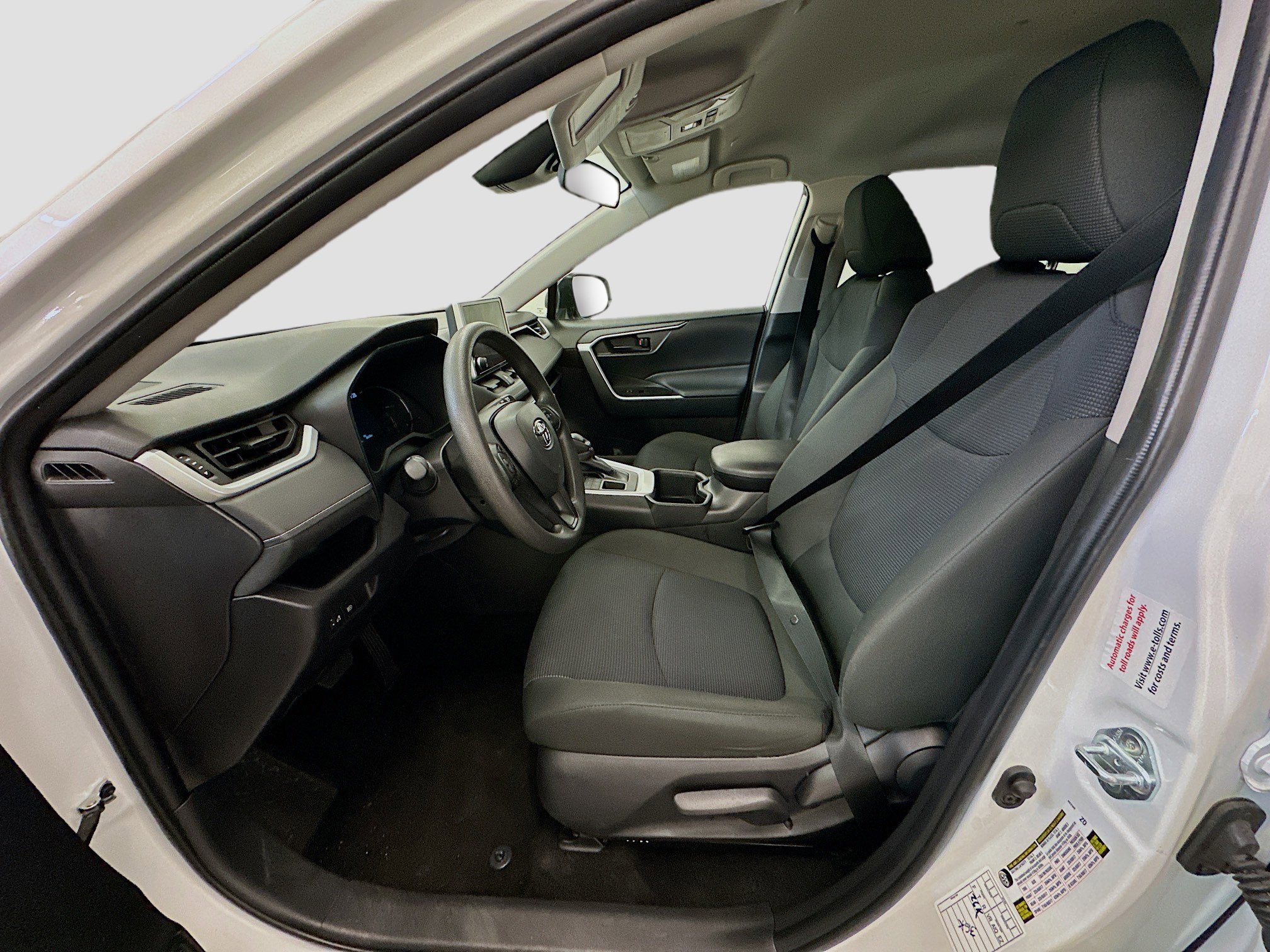 Used 2025 Toyota RAV4 LE image 13