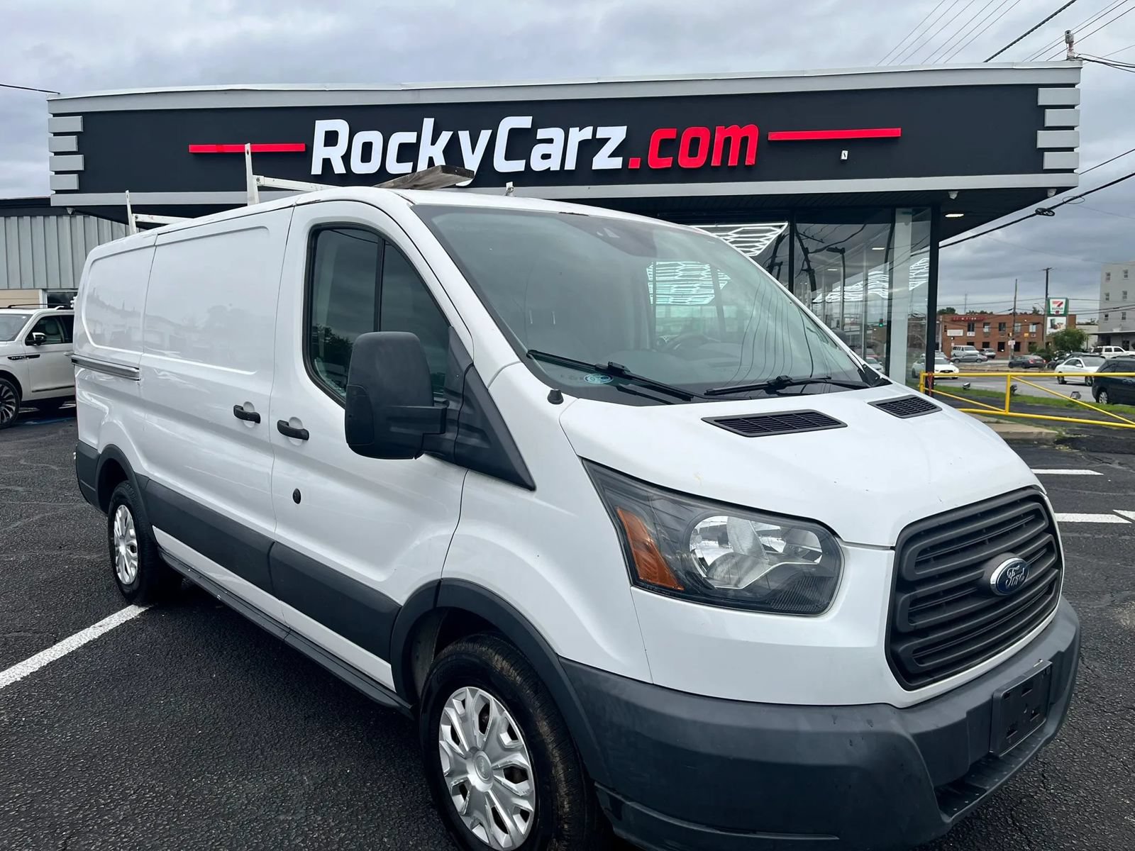 Used 2016 Ford Transit 150 130 Low Roof RWD image 1