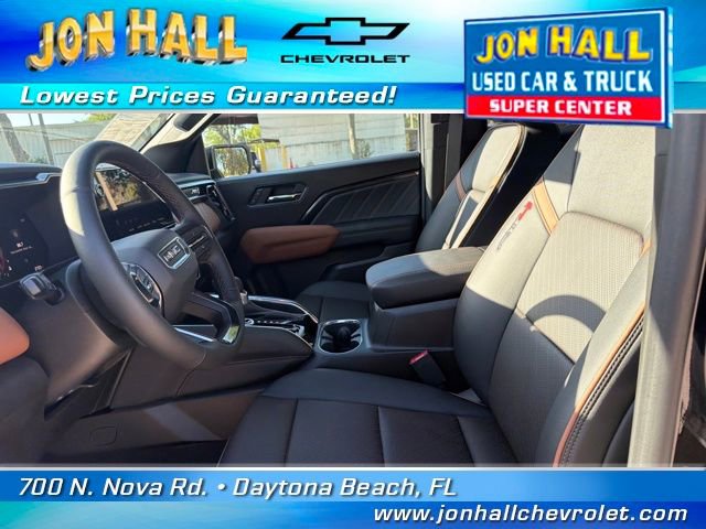 Used 2025 GMC Canyon AT4 w/ Nightfall Edition image 18