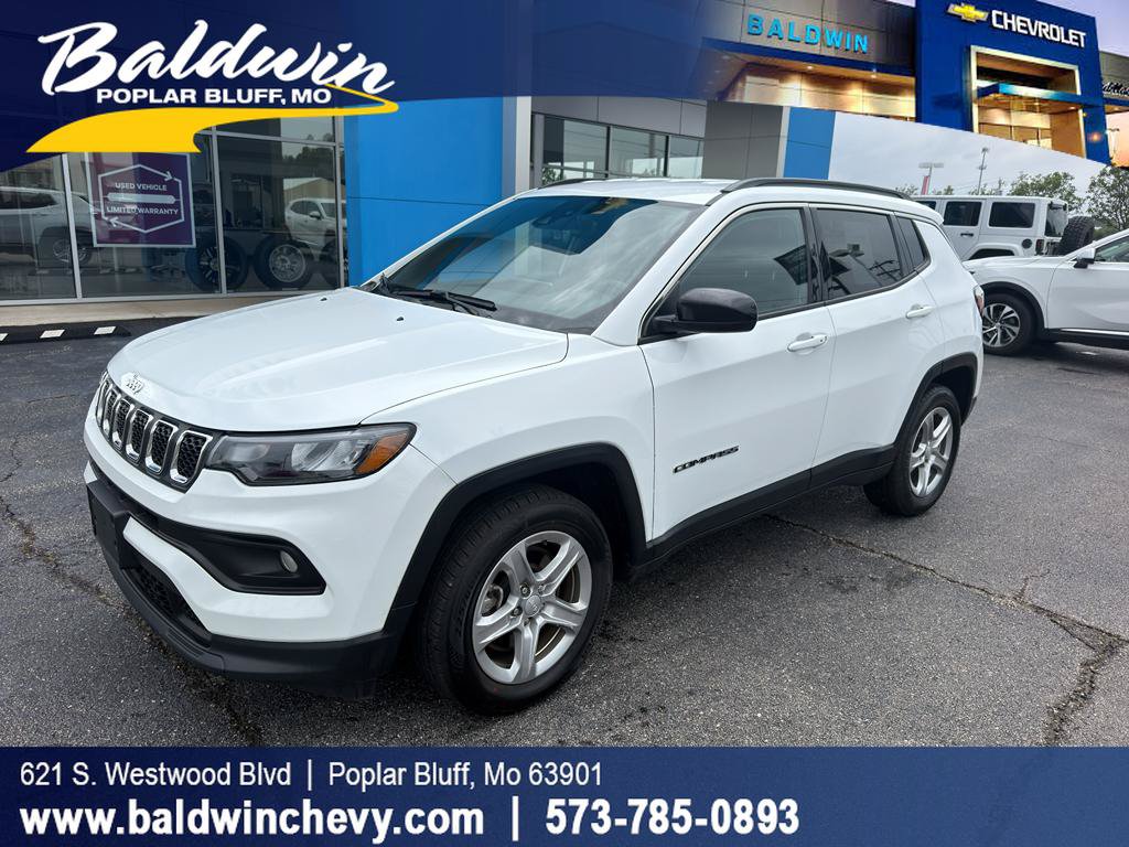 Used 2024 Jeep Compass Latitude AWD/4WD image 1