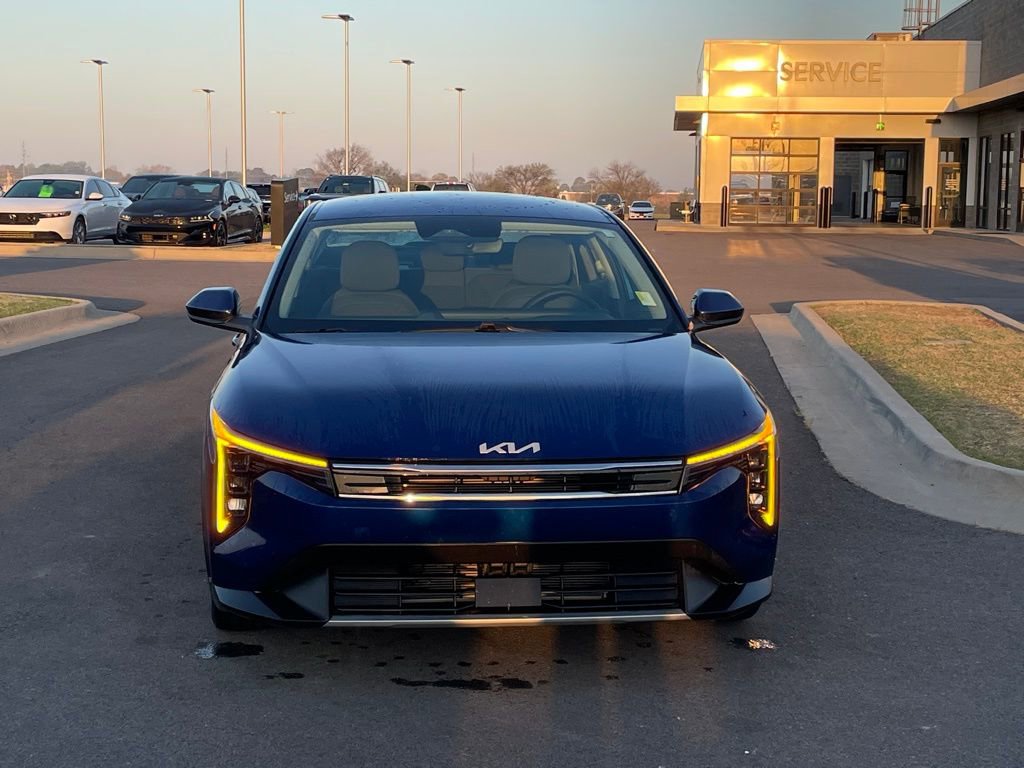 Certified 2025 Kia K4 EX image 2