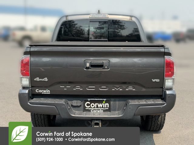 Used 2017 Toyota Tacoma Limited w/ Tow Package AWD/4WD image 17
