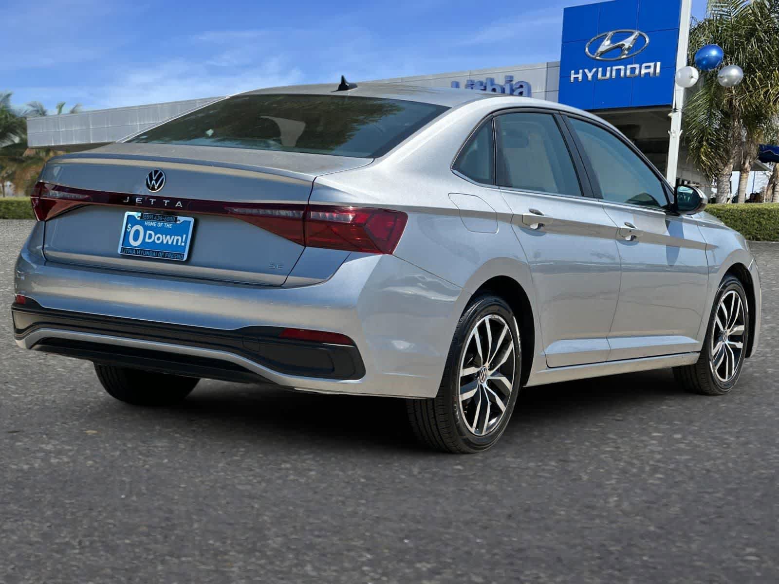 Used 2025 Volkswagen Jetta SE FWD video 3