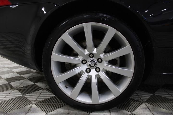 Used 2008 Jaguar XK Coupe image 40
