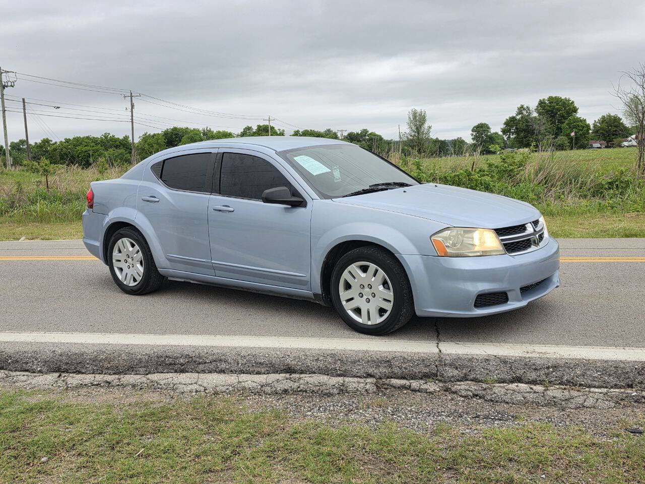 Used 2013 Dodge Avenger SE