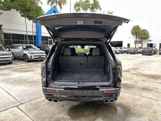 Used 2026 Chevrolet Traverse RS w/ LPO, Floor Liner Package FWD image 28