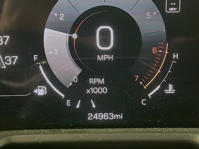 Used 2024 GMC Acadia Denali FWD image 10