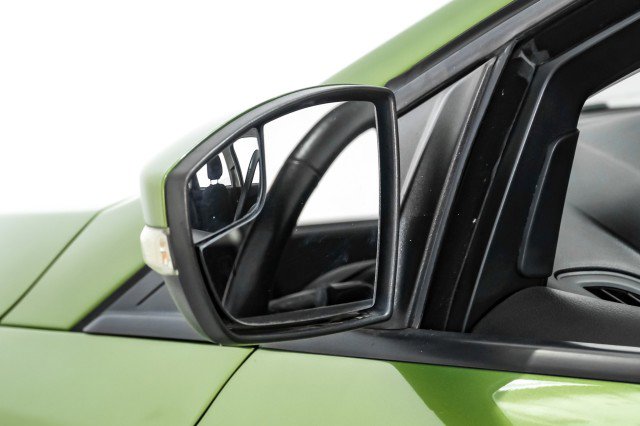 Used 2018 Ford Focus SE w/ SE Appearance Package image 36