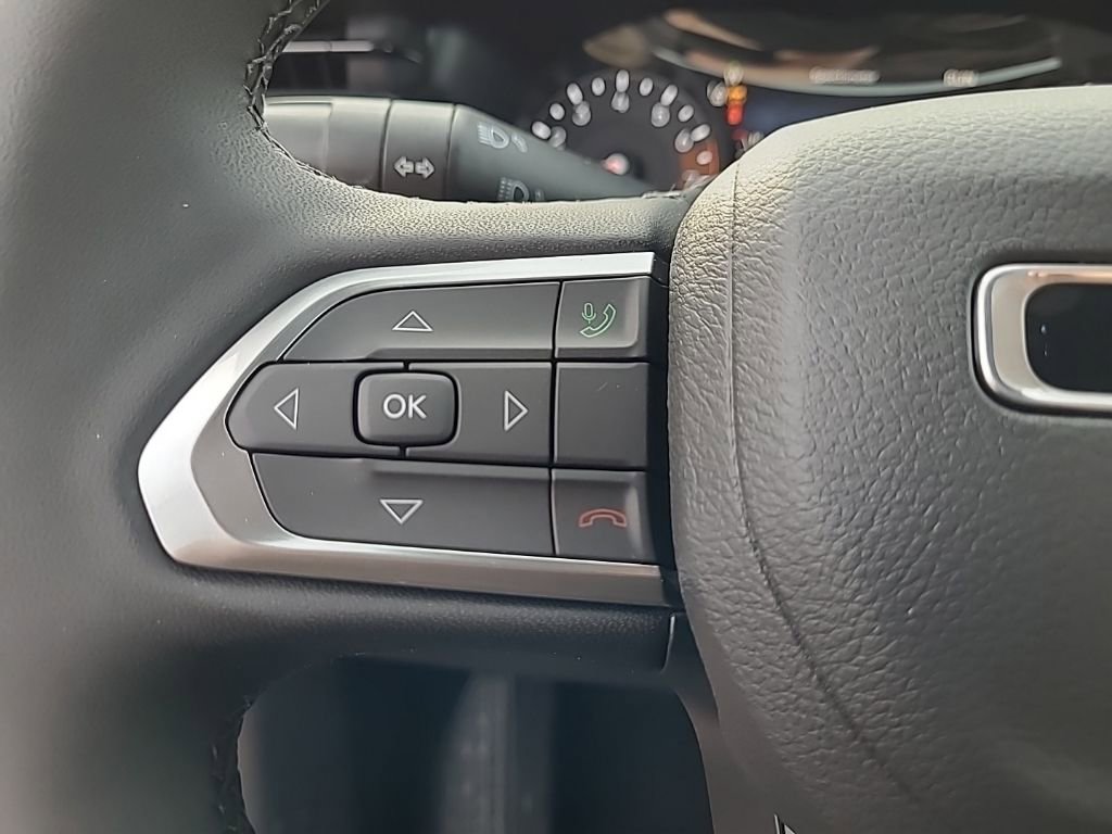 New 2026 Jeep Compass Latitude AWD/4WD image 3