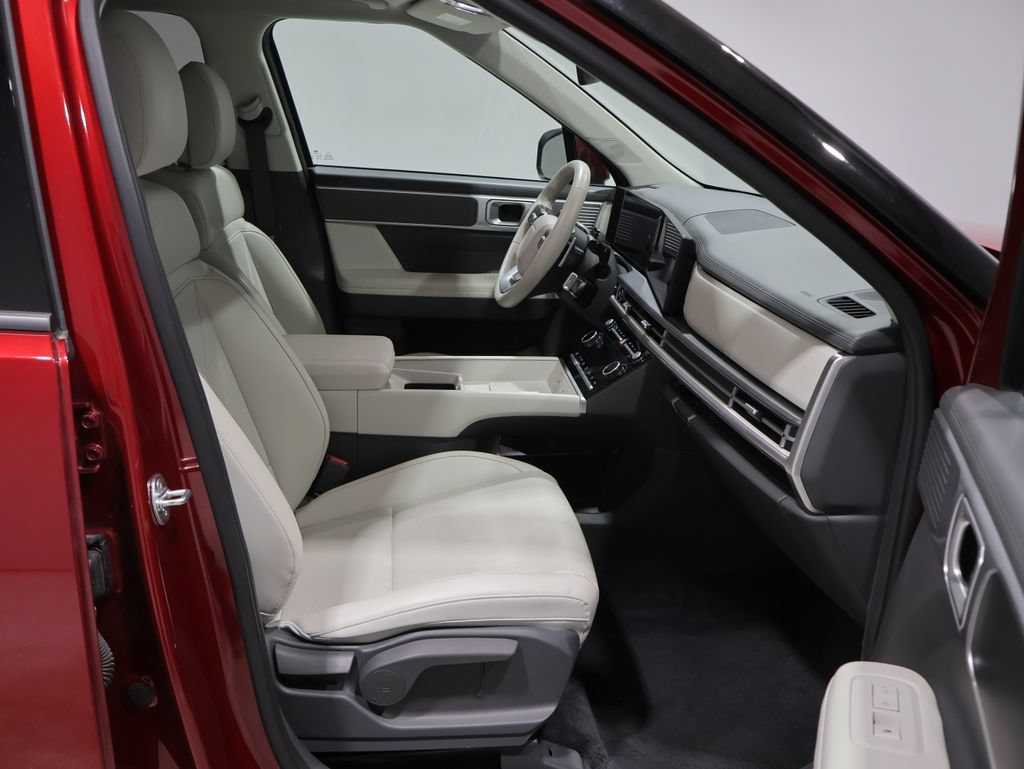 Used 2025 Hyundai Santa Fe SEL AWD/4WD image 24