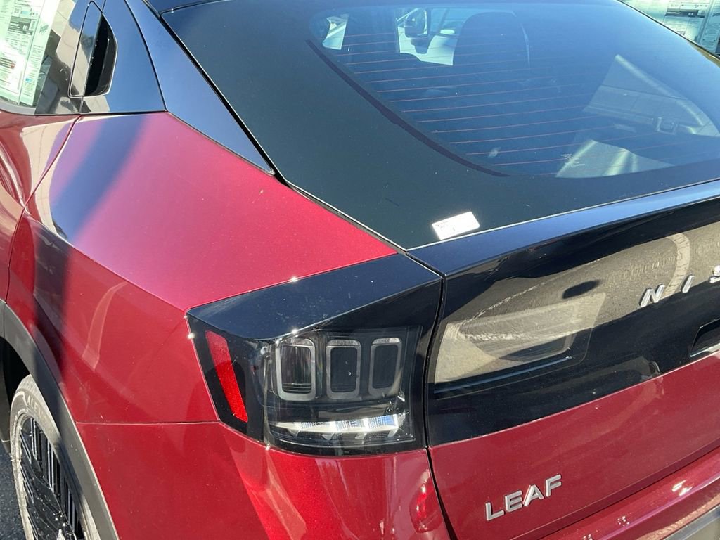 New 2026 Nissan Leaf Platinum+ w/ Cargo Package (Platinum+) image 35