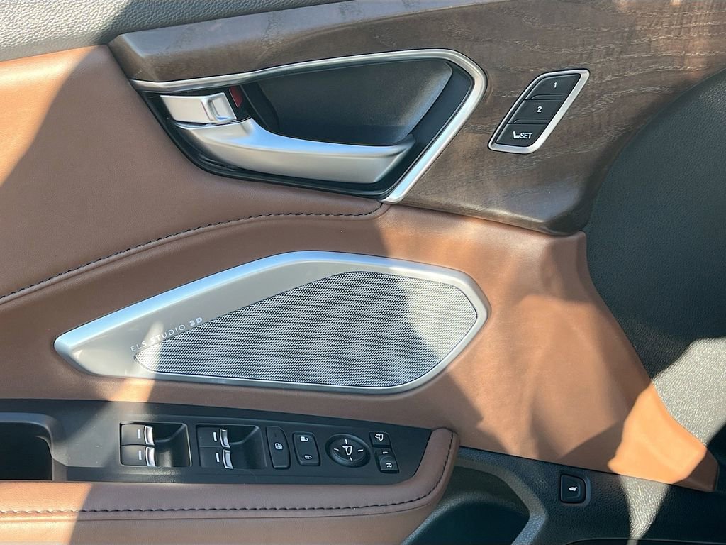 Used 2023 Acura RDX AWD w/ Advance Package image 18