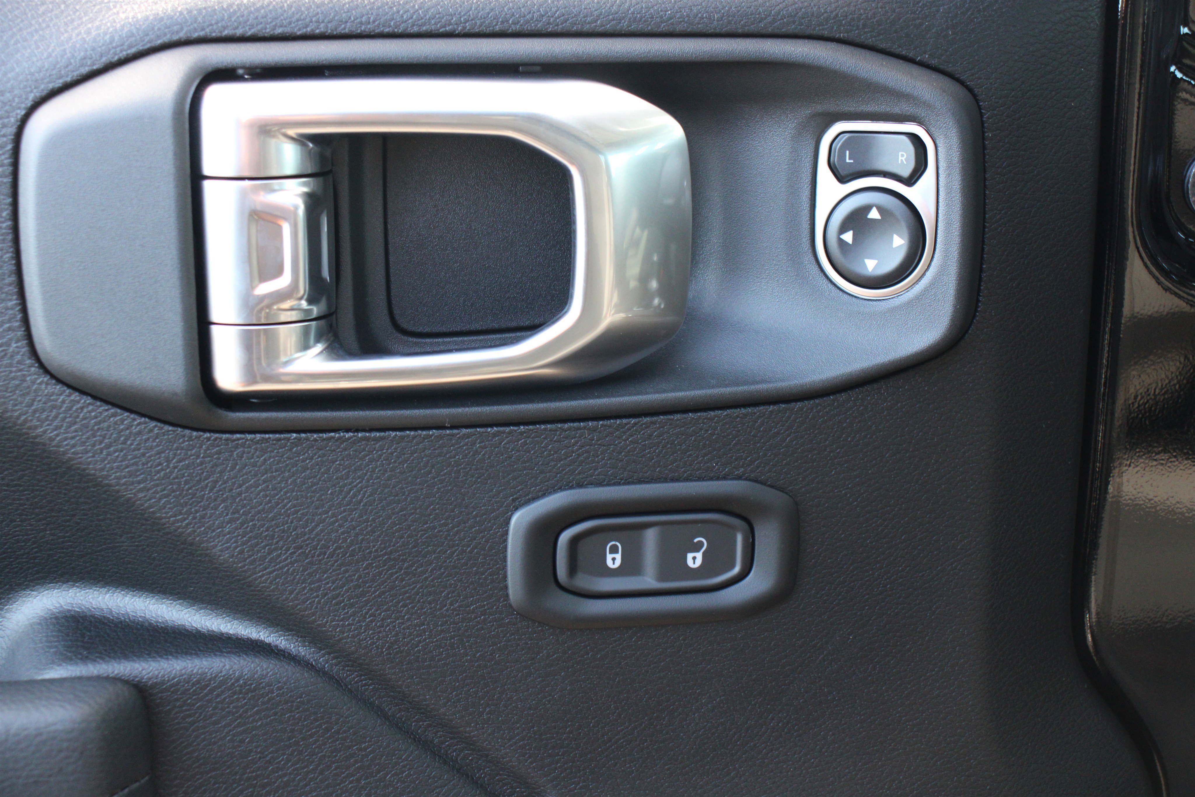 New 2026 Jeep Gladiator Sport image 7