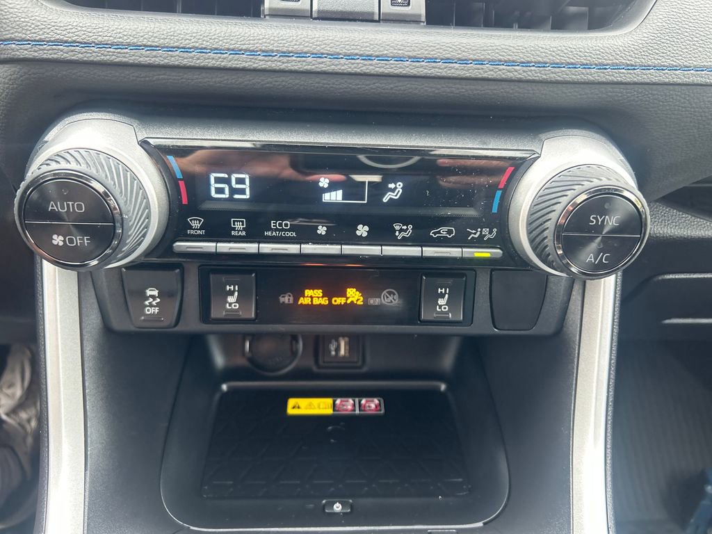 Certified 2024 Toyota RAV4 XSE AWD/4WD image 30