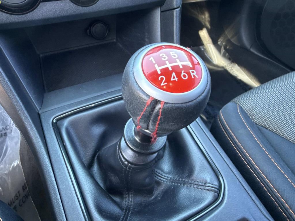 Used 2019 Subaru Crosstrek 2.0i Premium w/ Popular Package #4 image 32