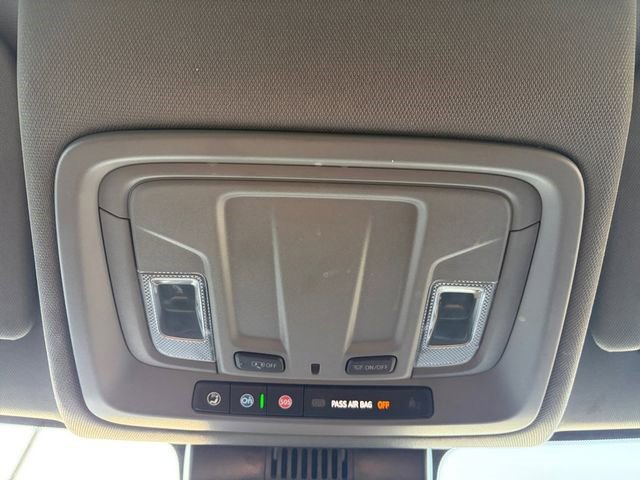 Certified 2025 GMC Sierra 1500 SLT image 8