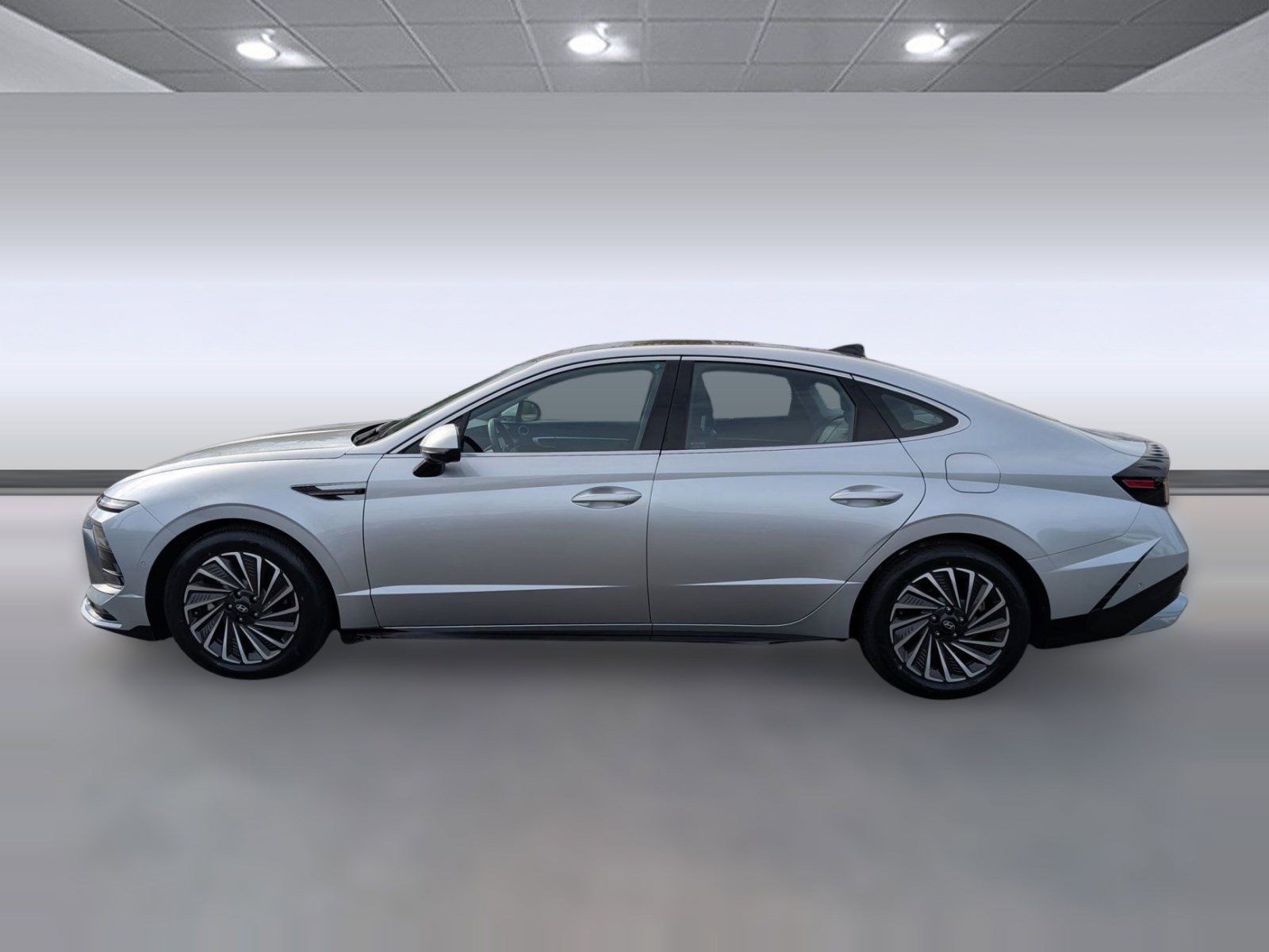 Used 2024 Hyundai Sonata Limited image 2