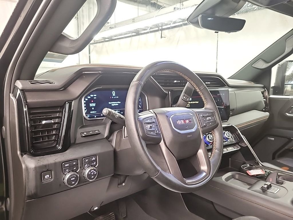 Used 2024 GMC Sierra 2500 AT4 w/ AT4 Premium Plus Package AWD/4WD image 5