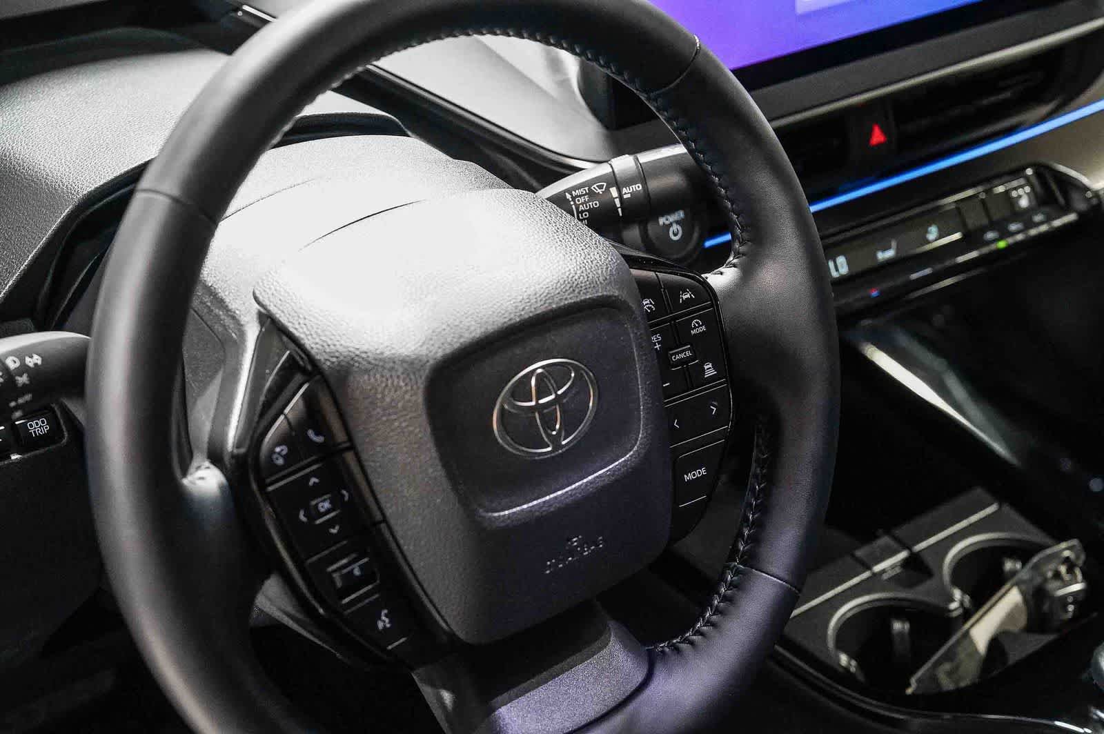 Certified 2026 Toyota Prius XLE FWD image 22