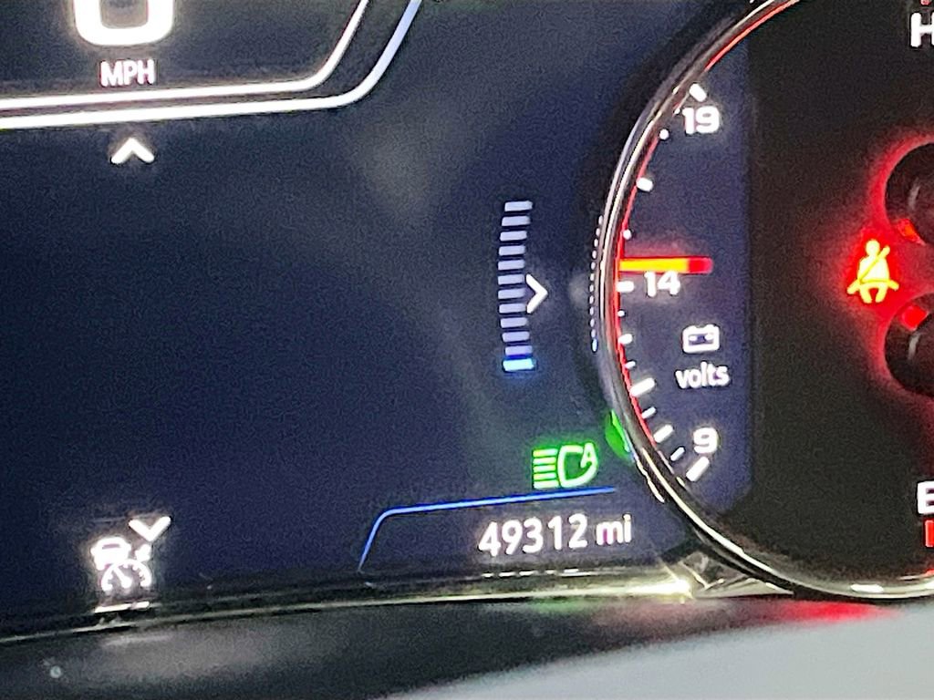 Used 2022 GMC Acadia Denali w/ Denali Technology Package image 12