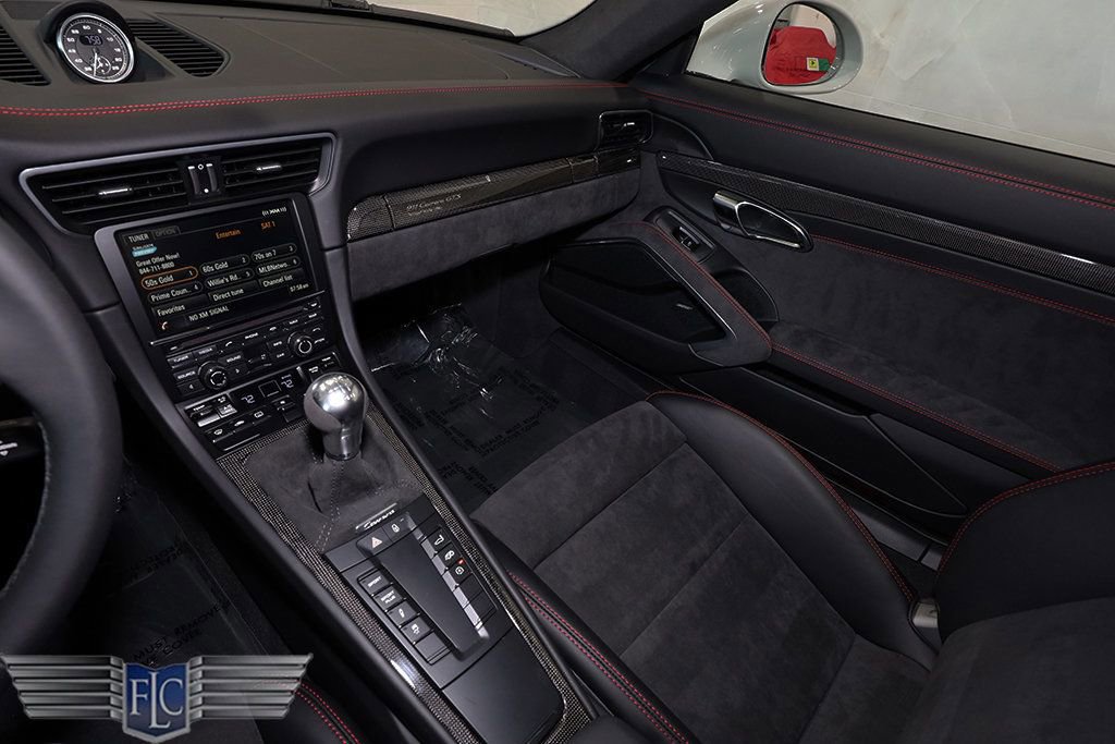 Used 2016 Porsche 911 Carrera GTS image 28