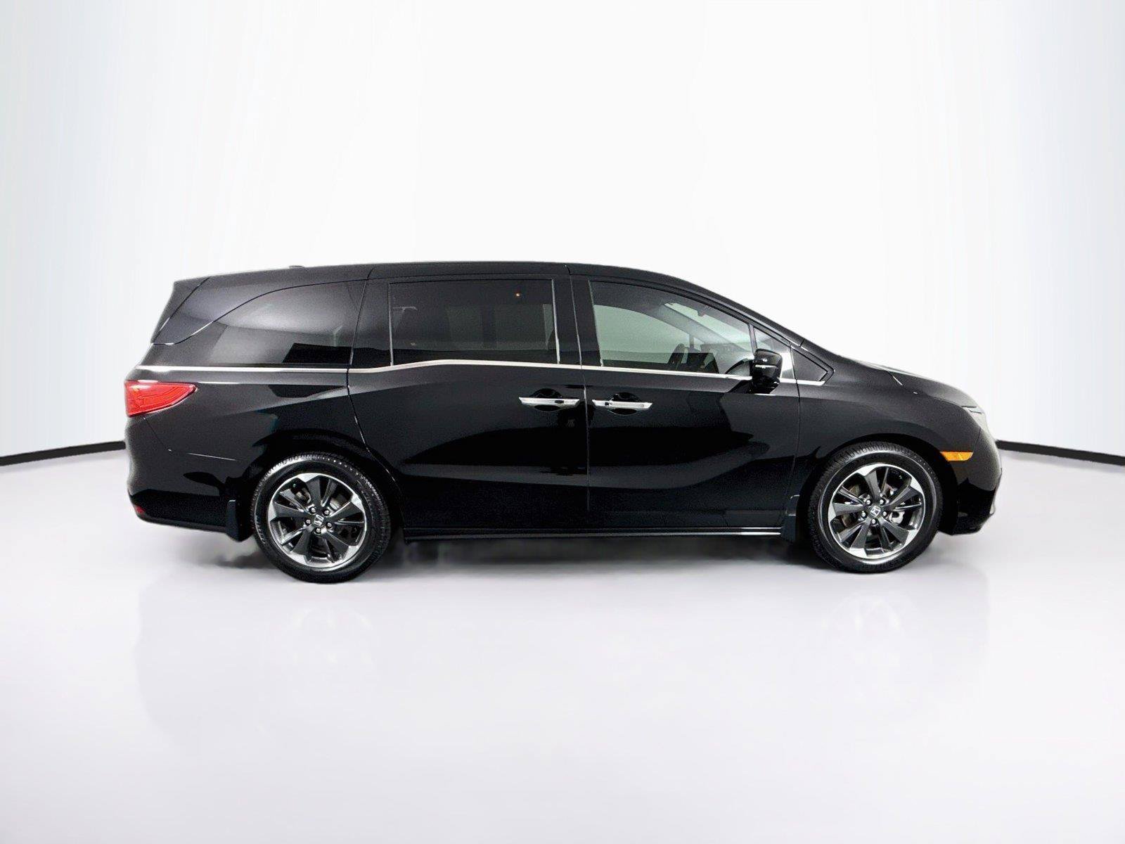 Used 2024 Honda Odyssey Elite image 11
