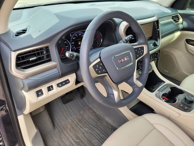Used 2021 GMC Acadia Denali w/ Denali Technology Package FWD image 23