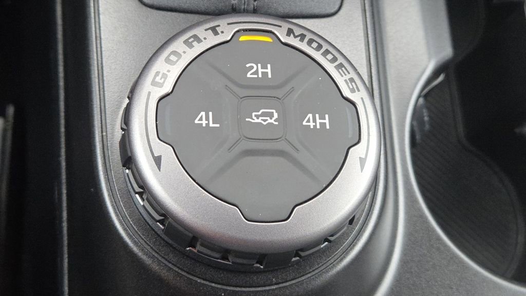 Used 2021 Ford Bronco Big Bend image 9