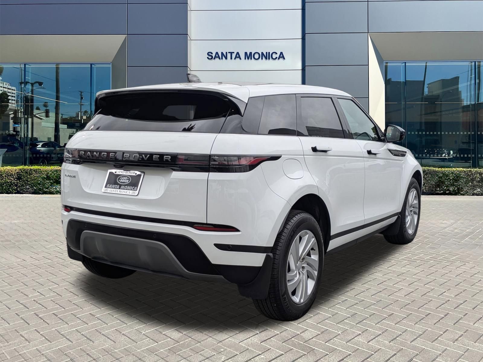 Used 2024 Land Rover Range Rover Evoque S image 5