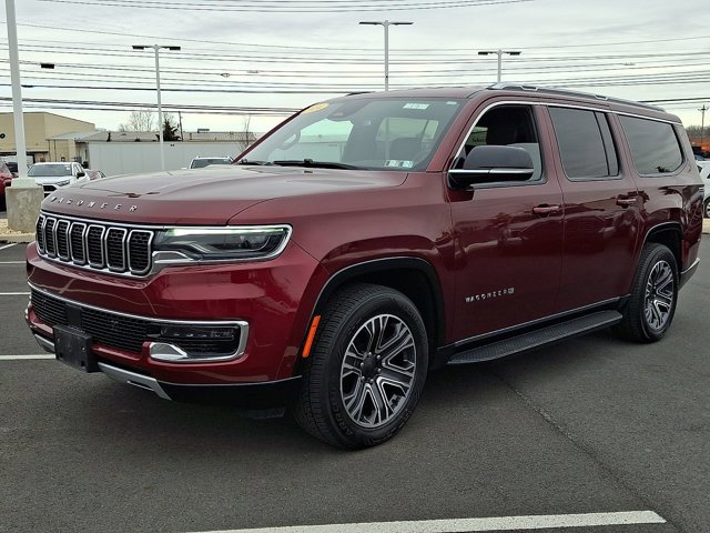 Used 2024 Jeep Wagoneer L Series II w/ Flexible Seating Group image 3
