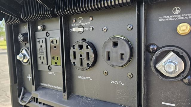 New 2025 Ford F550 4x4 Regular Cab Super Duty image 29