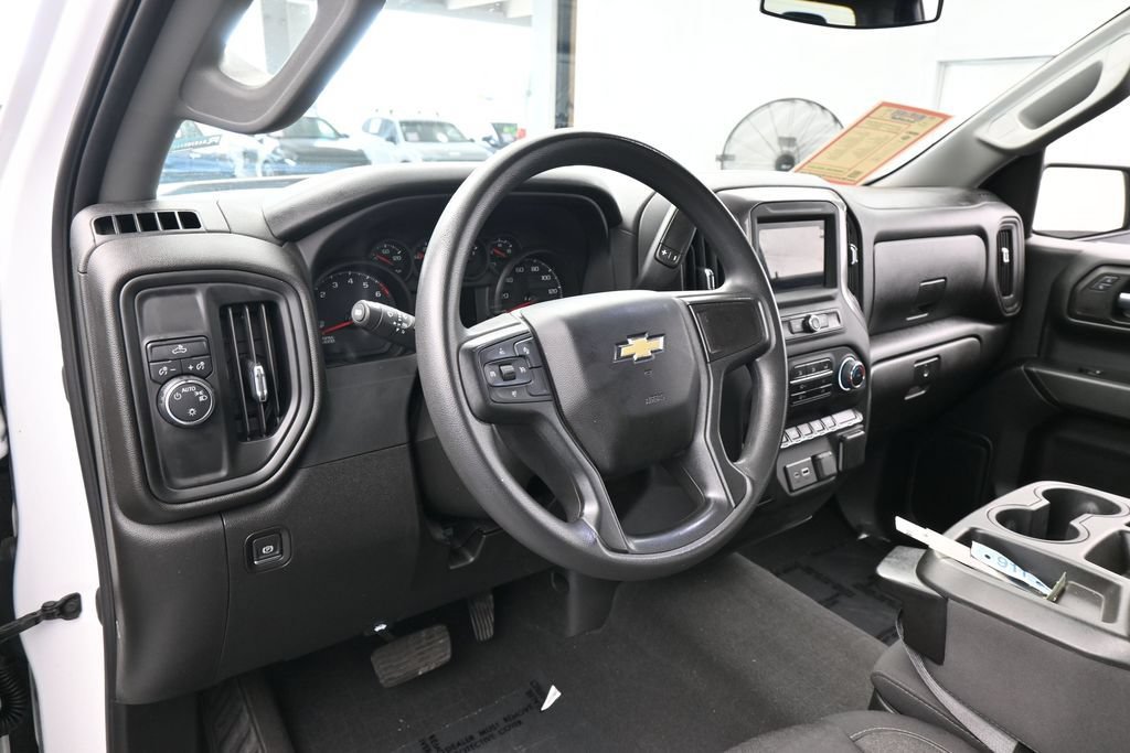 Used 2024 Chevrolet Silverado 1500 Custom RWD image 11
