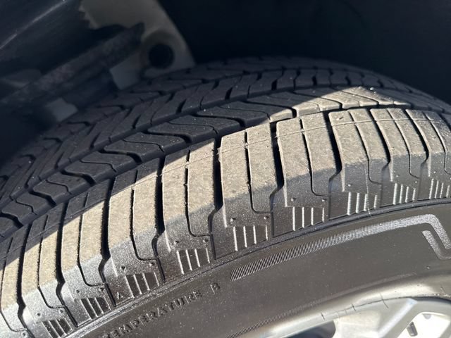 Certified 2023 Chevrolet Traverse LS FWD image 27