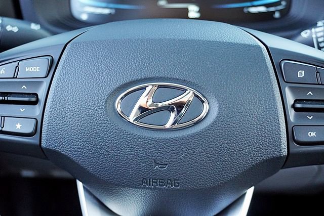 Used 2026 Hyundai Venue SEL image 38