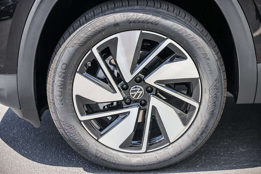 New 2026 Volkswagen Atlas SEL image 5