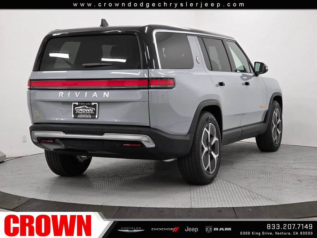 Used 2024 Rivian R1S Adventure AWD/4WD image 7