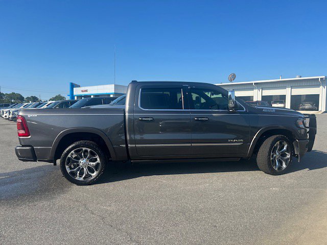 Used 2022 RAM 1500 Limited w/ Body Color Bumper Group image 6