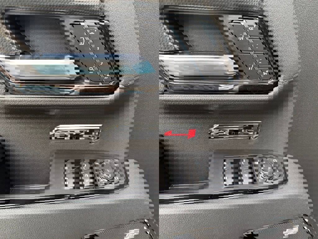 New 2026 GMC Sierra 1500 AT4 w/ AT4 Premium Package image 15