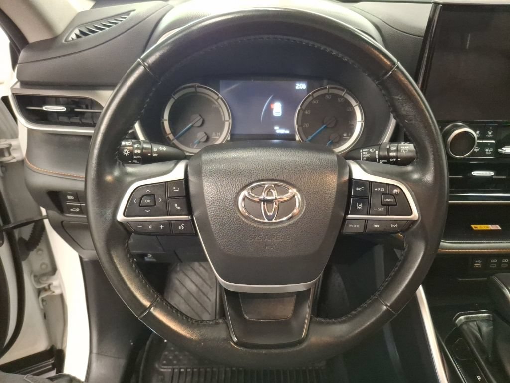 Used 2023 Toyota Highlander Bronze Edition AWD/4WD image 20