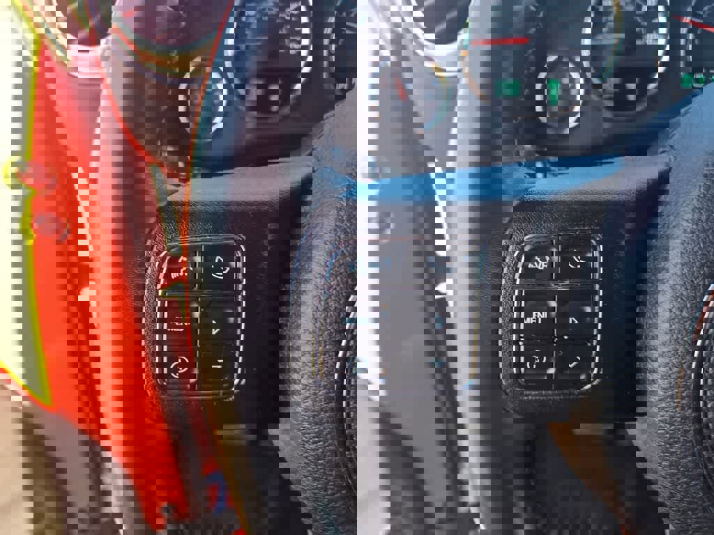 Used 2015 Jeep Wrangler Unlimited Sahara w/ Connectivity Group image 21