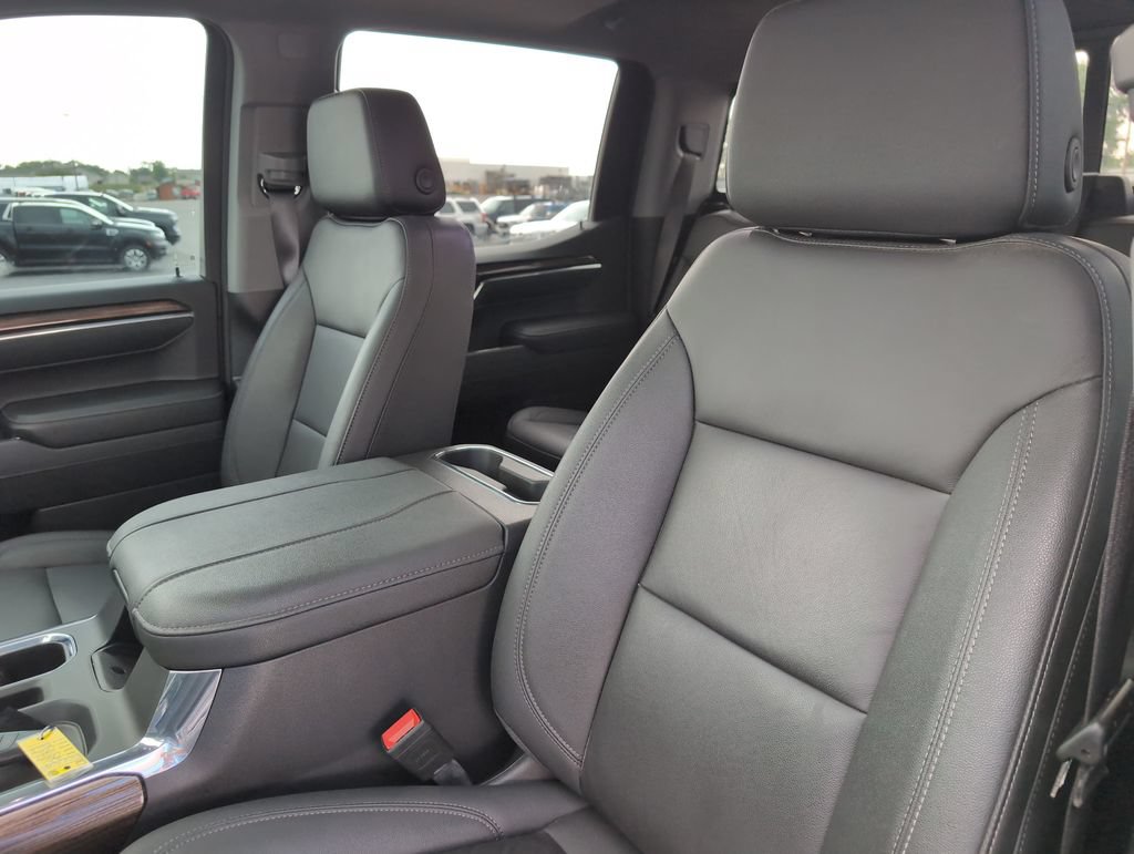Used 2023 Chevrolet Silverado 1500 LT Trail Boss w/ LT Trail Boss Premium Package AWD/4WD image 15
