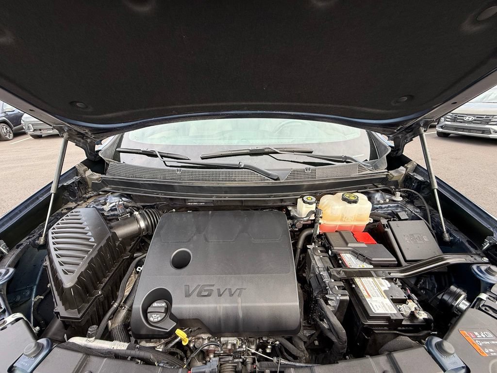 Used 2022 Chevrolet Traverse LS AWD/4WD image 32